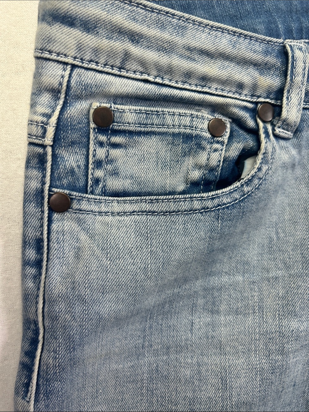 Tobi High Rise Jeans Non Distressed - Picture 3 of 9